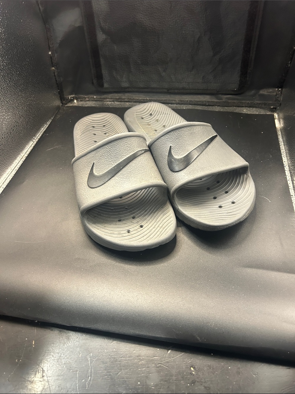 Nike Men’s Gray Slide Sandals with Swoosh